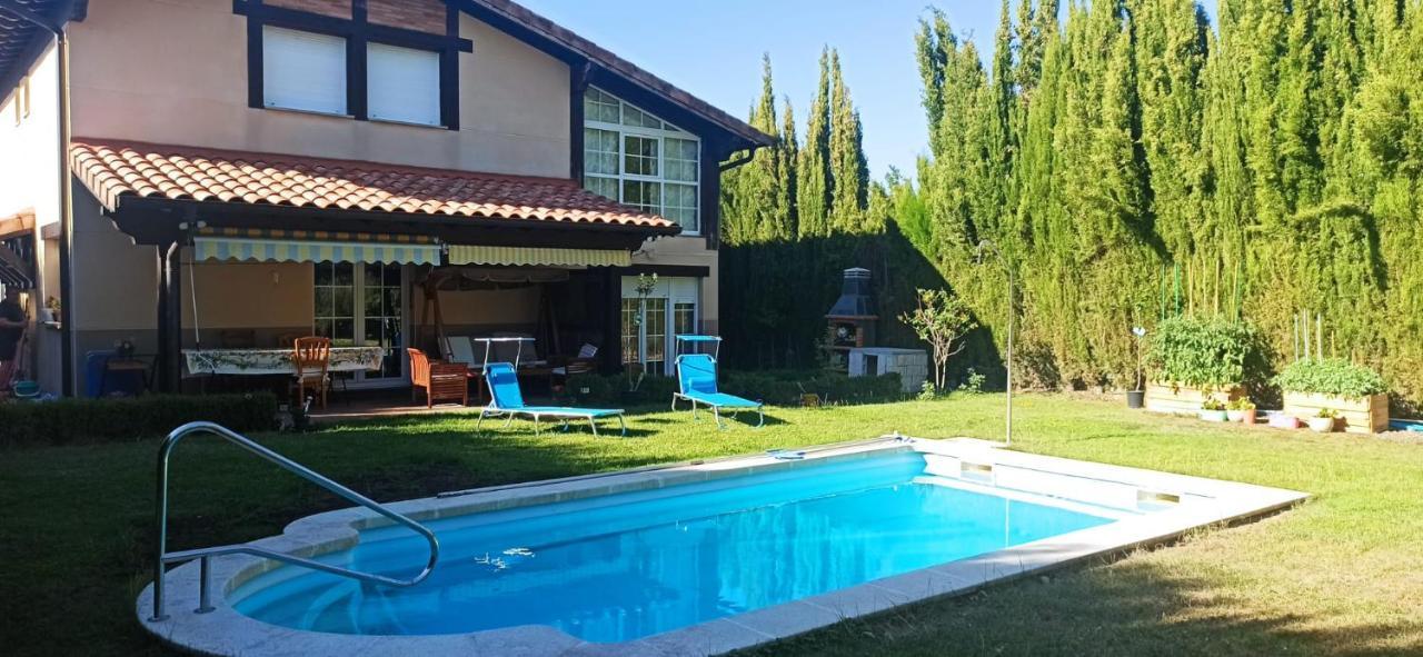Vivienda El Olivo Con Piscina Privada Y Jardin. Villa Ayegui Bagian luar foto