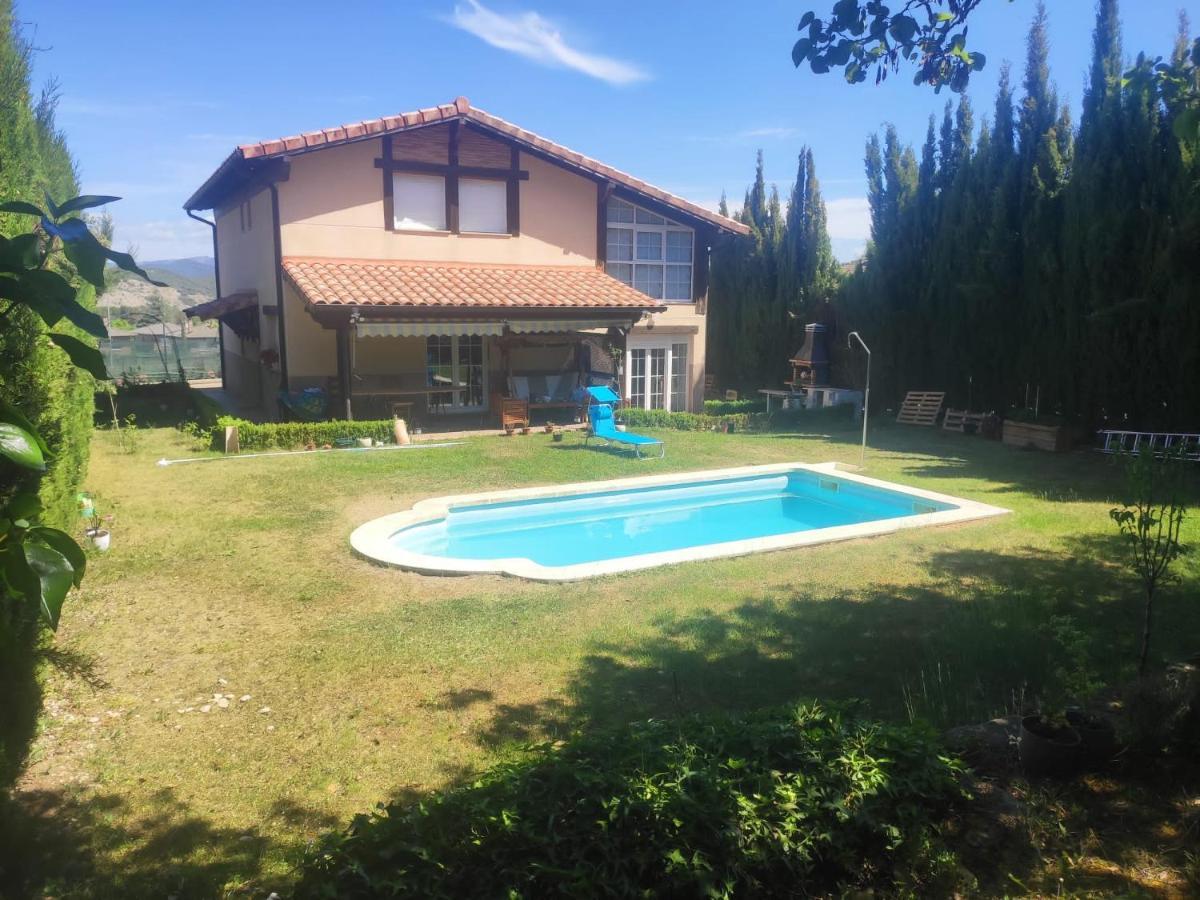 Vivienda El Olivo Con Piscina Privada Y Jardin. Villa Ayegui Bagian luar foto